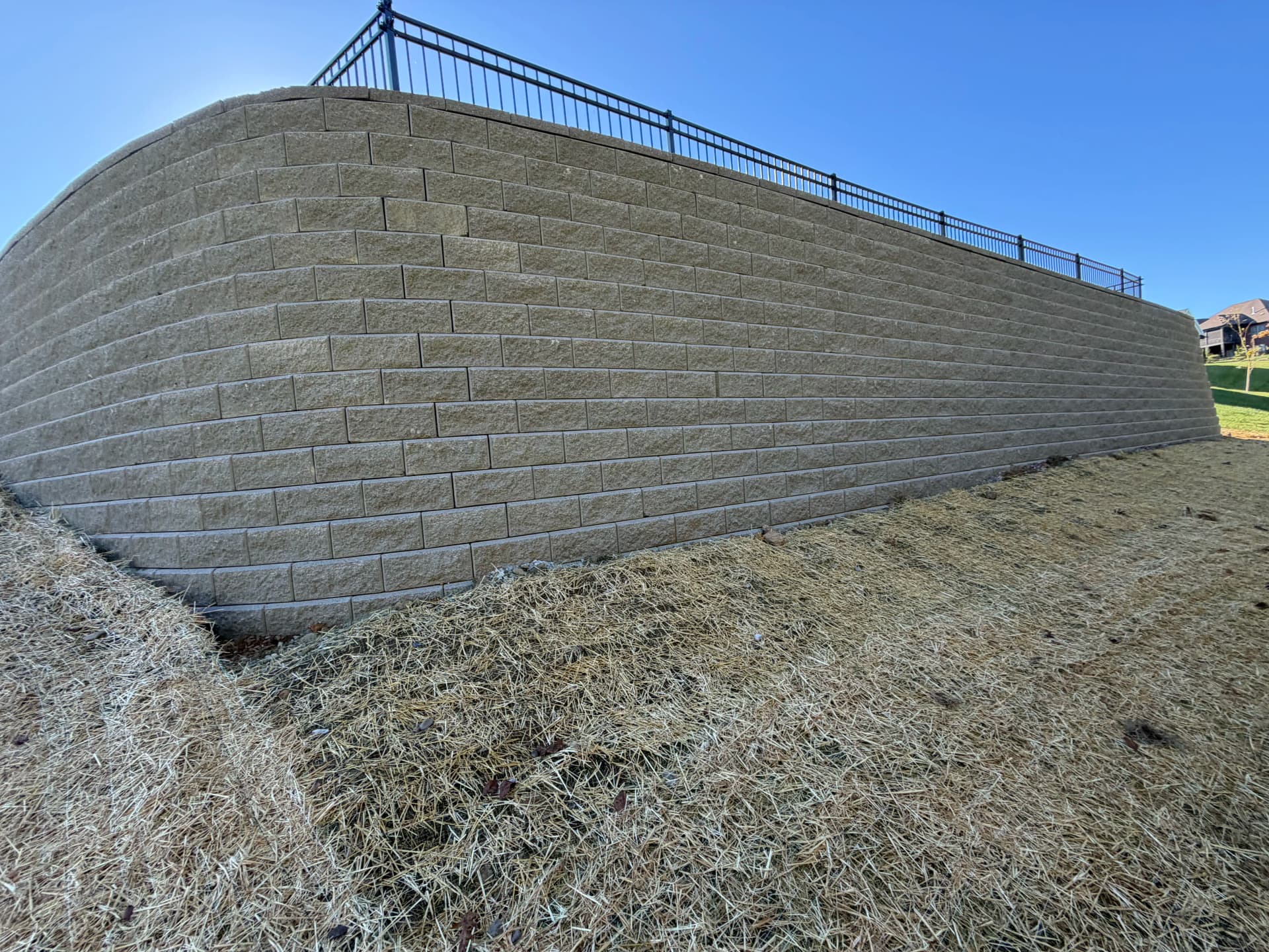 Gallery photos for Big Block Retaining Wall Turns a Sloped Backyard Into Usable Space: Image #5